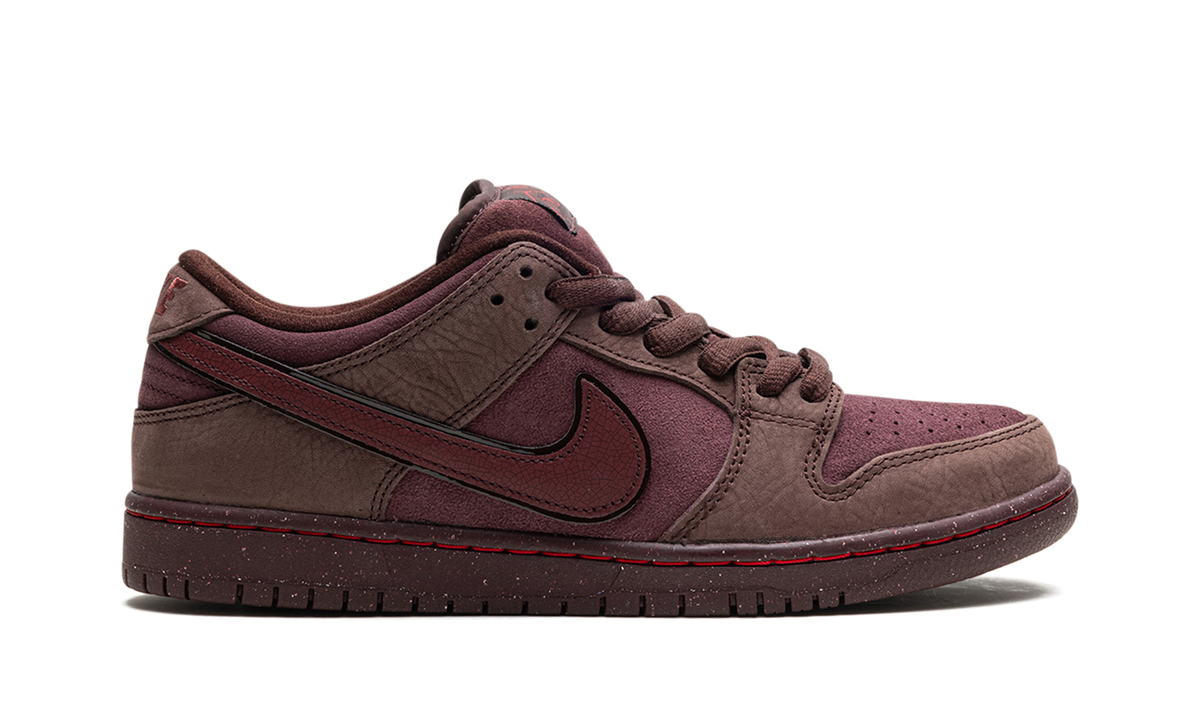 SB Dunk Low "City of Love" FN0619 600