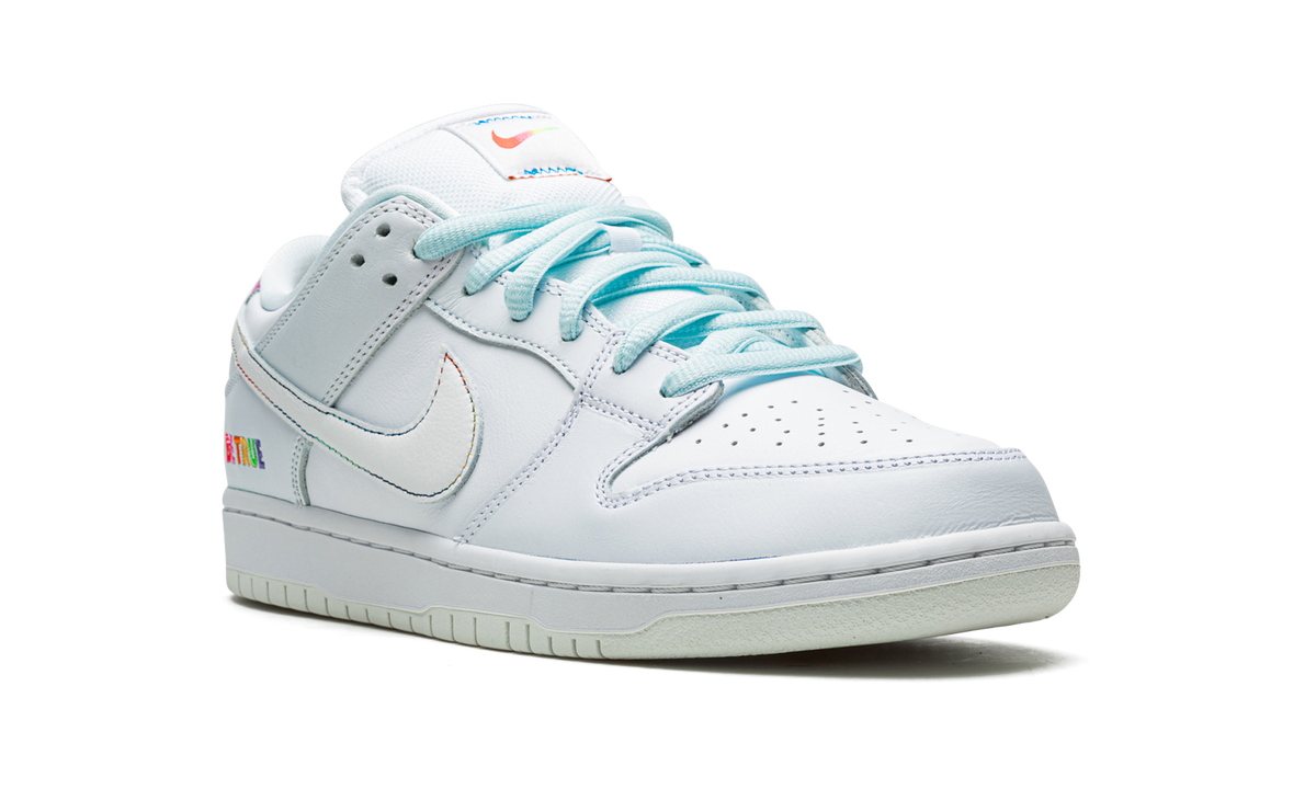 SB Dunk Low Pro BeTrue "Be True" DR4876 100