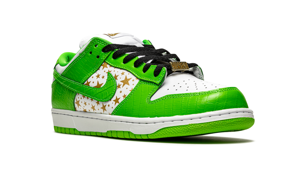 SB Dunk Low "Supreme - Stars - Mean Green" DH3228 101